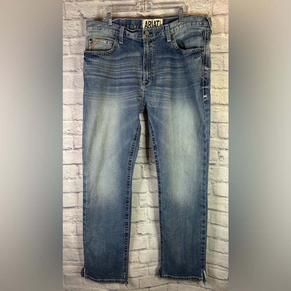 Ariat Men's Faded Blue Relaxed M2 Boot Jeans